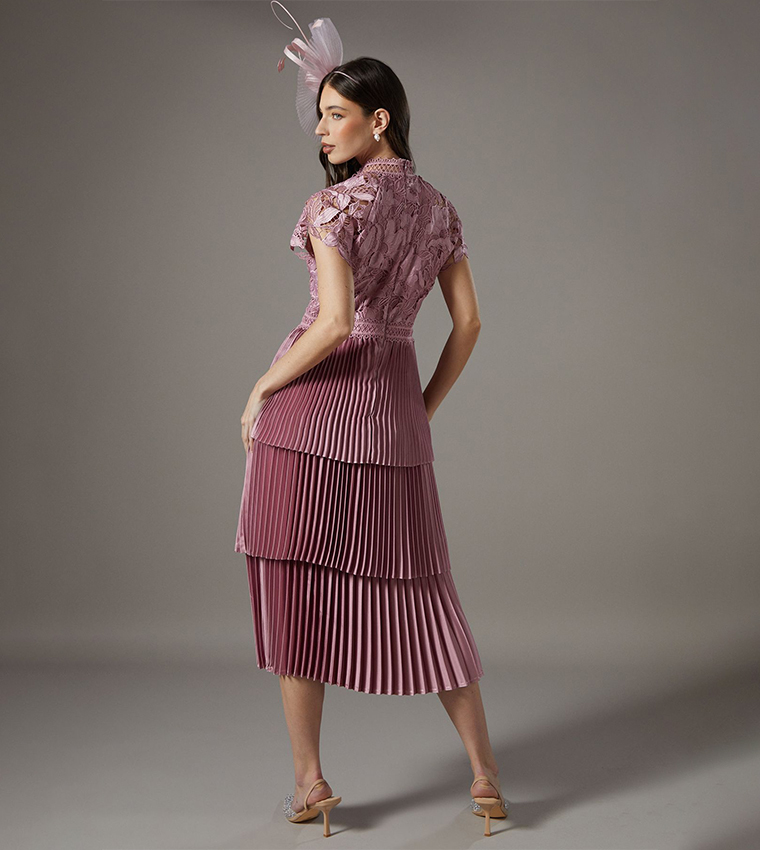 فستان ميني بطبعة زهور مزخرف بكشكشة