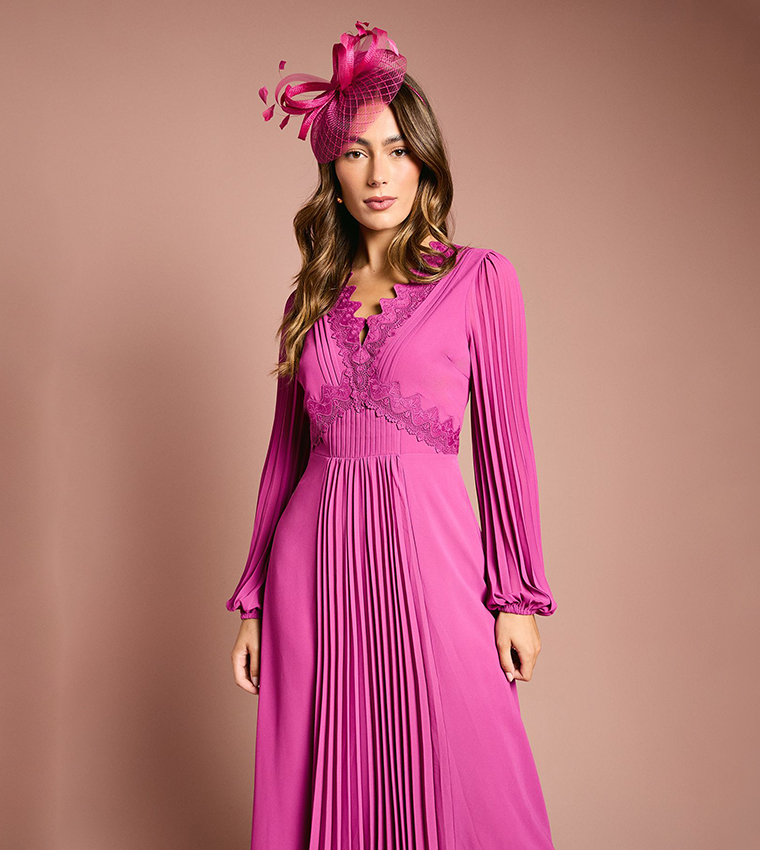 Pleat Detail Lace Trim Maxi Dress