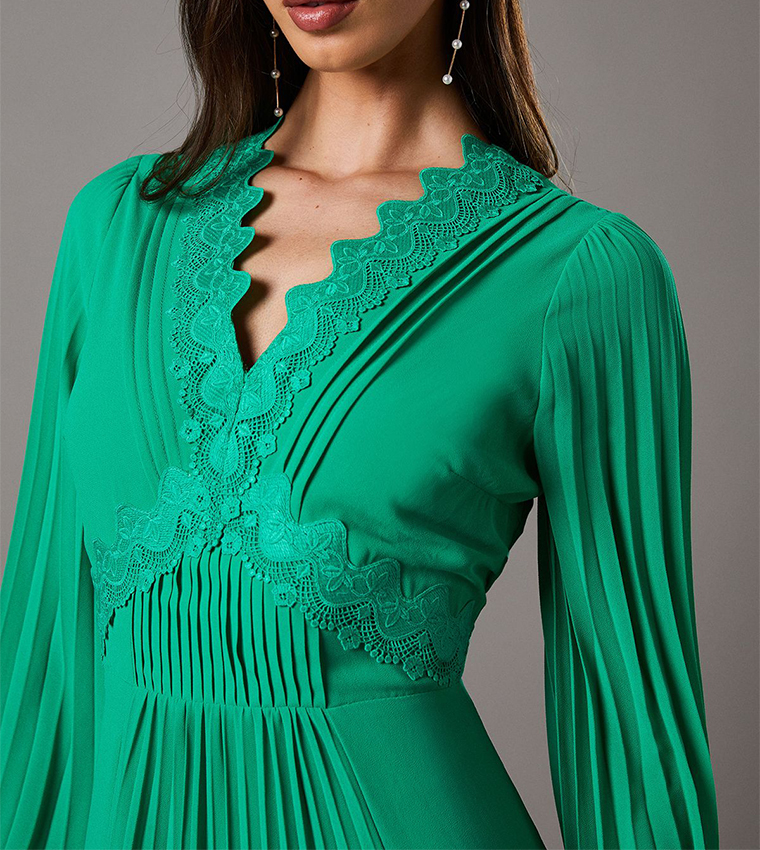 Pleated Detail Lace Trim Maxi Dress