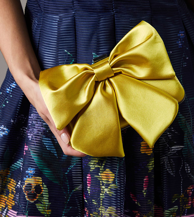 Azalea Bow Detail Clutch