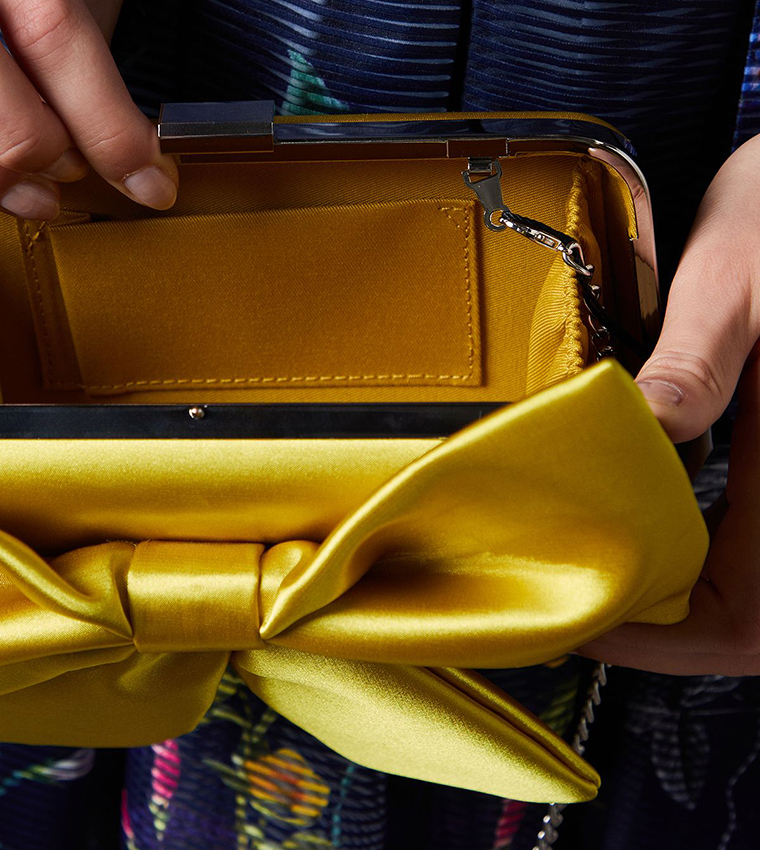 Azalea Bow Detail Clutch