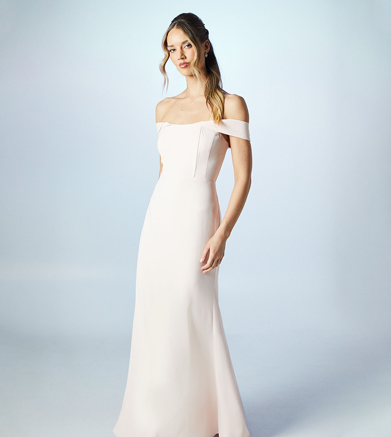 فستان وصيفات بفتحة كورسيه وكتف مكشوف