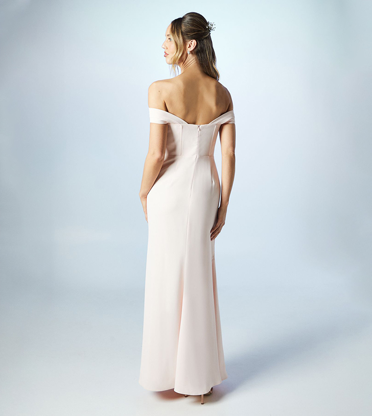 فستان وصيفات بفتحة كورسيه وكتف مكشوف