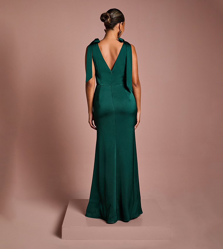 sachin and babi light blue dress Emerald Green dress outfit ✨ fits tts, Comment SHOP below to receive a DM  with the link to shop this post ⬇ https://liketk.it/501qM, Follow for more  size 4/6 petite friendly outfits! Everything can be main image 0