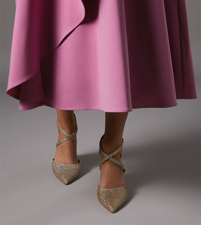 Treat Cross Strap Pointed Toe Block Heel Pumps