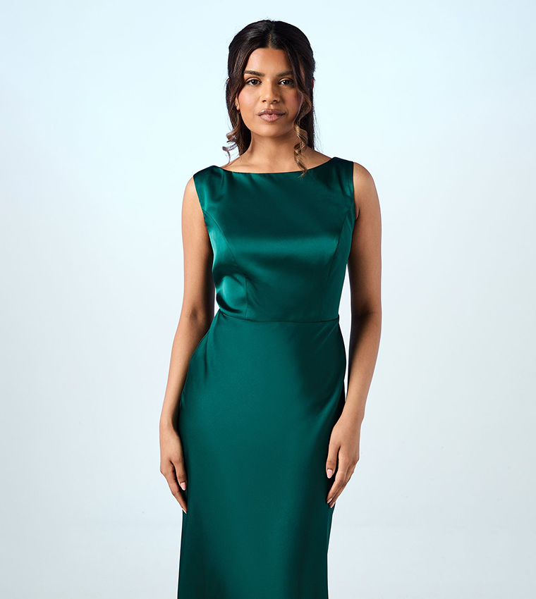 Petite Sleeveless Satin Bridesmaids Dress