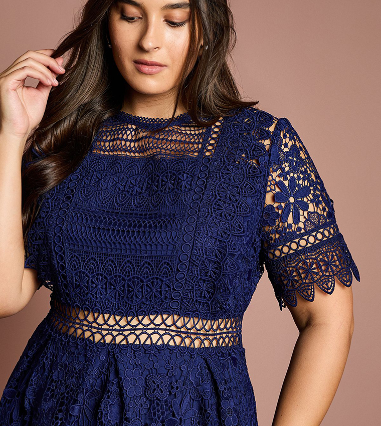 Curve Short Sleeves Lace Midaxi Dress