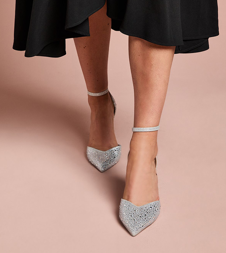 حذاء بكعب عالي مزين بكريستال وحزام كاحل