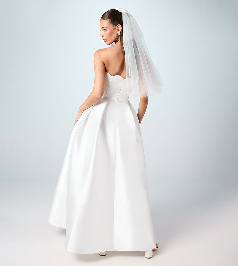 Scalloped Strapless Maxi Wedding Dress