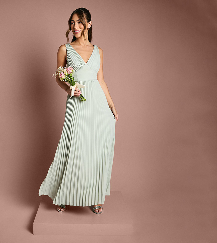 Buy Coast Pleated Plunge Neck Maxi Dress In Green | 6thStreet Qatar