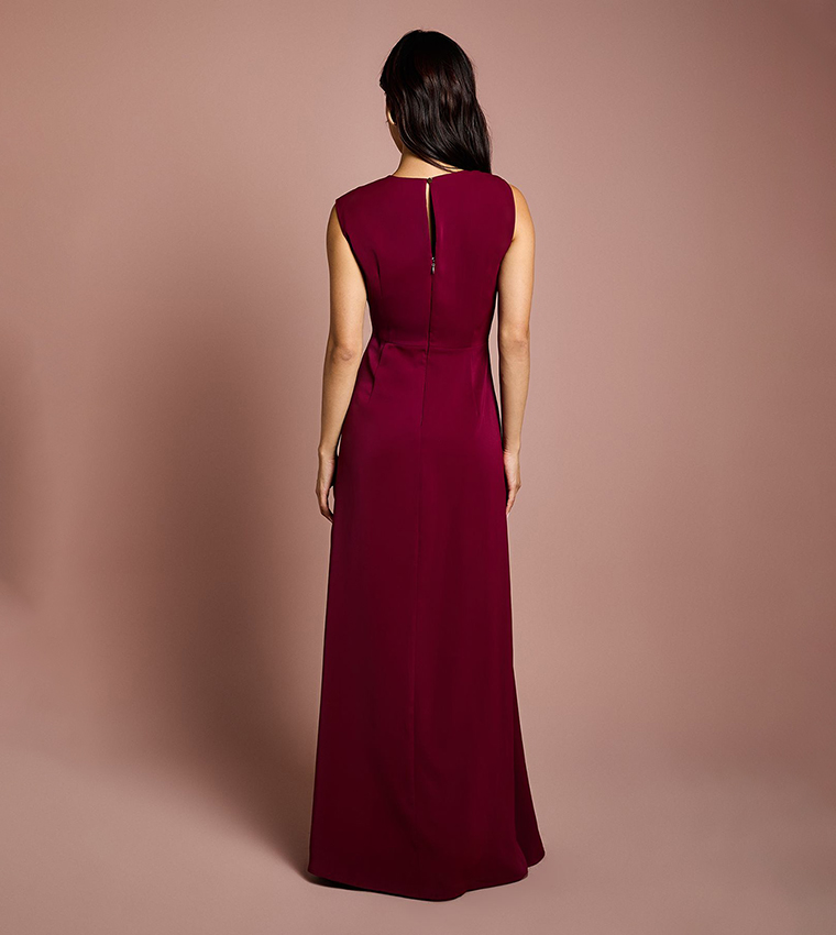 Sleeveless Ruched Maxi Dress with Buckle Detail