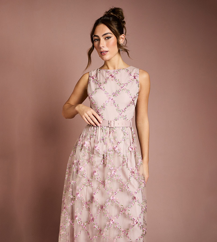 فستان ميدي شبكي مطرز 