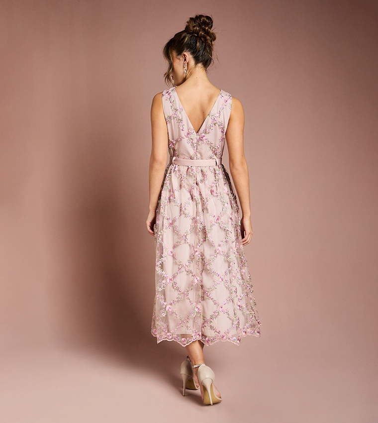 فستان ميدي شبكي مطرز 