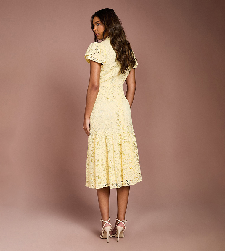 فستان ميدي بقبة عالية وكم مكشكش