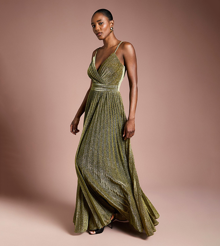 Buy Coast V Neck Cami Shimmer Pleated Maxi Party Dress In Green | 6thStreet  Qatar