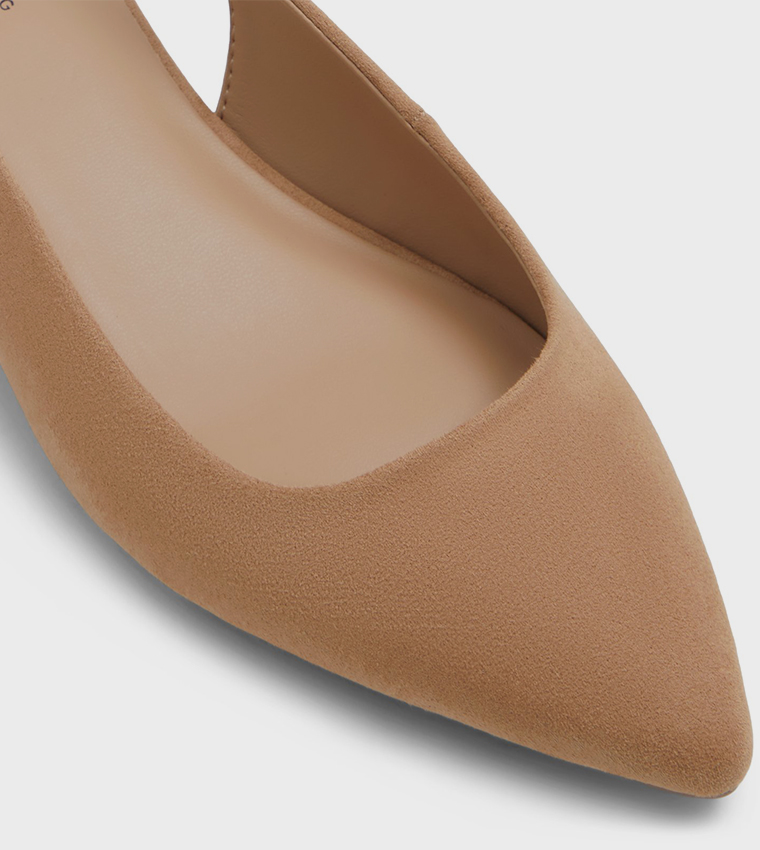 BECKYY Low Block Heel Pumps