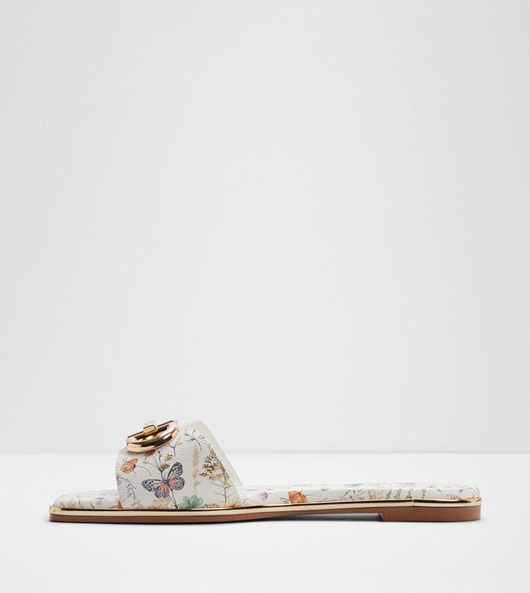 BELLENOR Metal Accent Flat Sandals