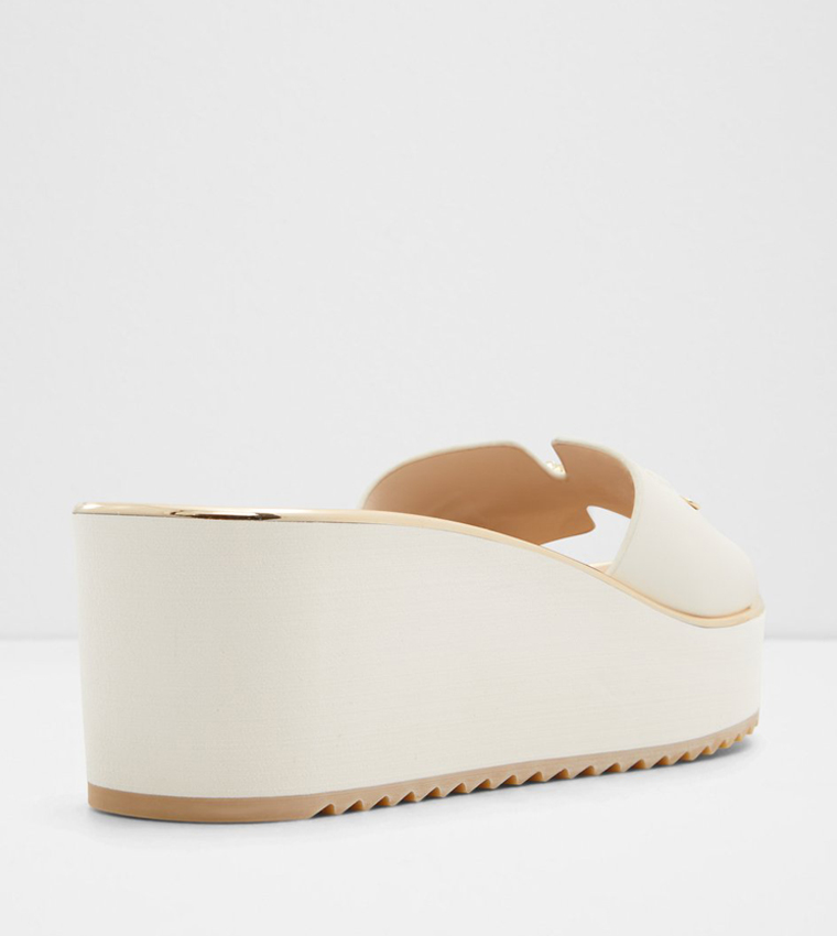 BERIANA Metal Detail Wedges