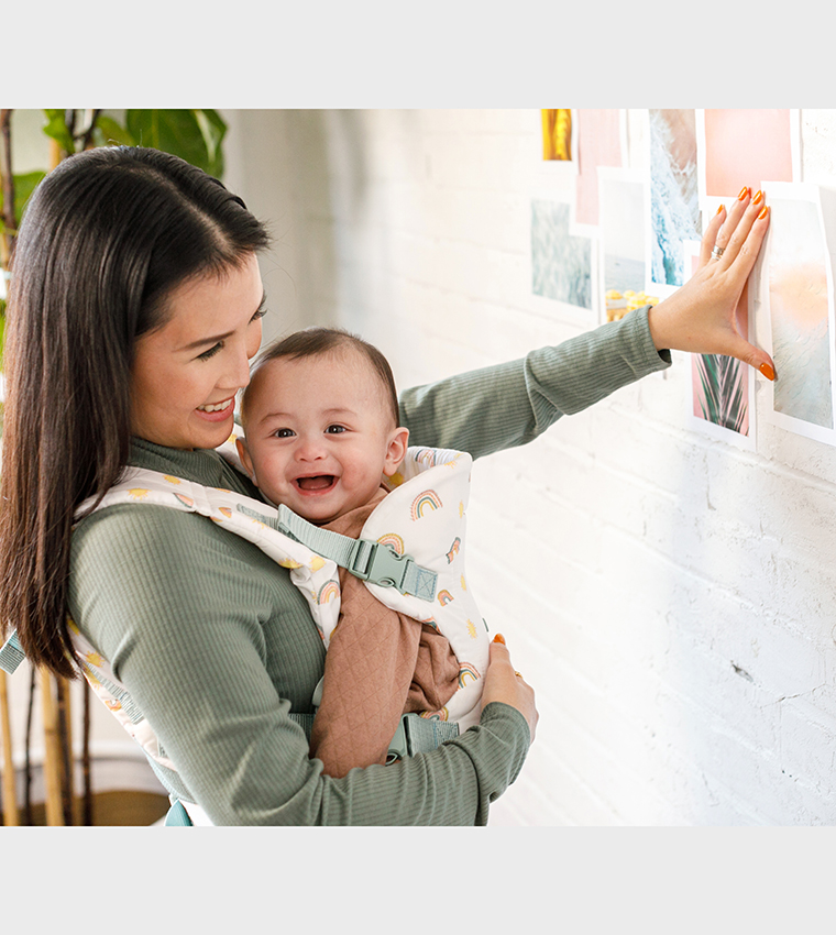 Flip 4-in-1 Convertible Carrier