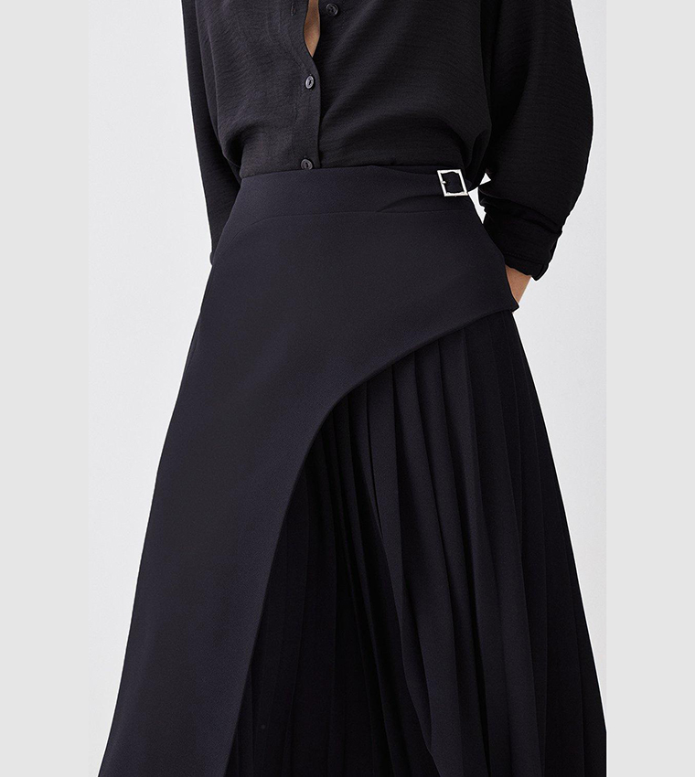 Buckle Detail Pleated Midi Skirt
