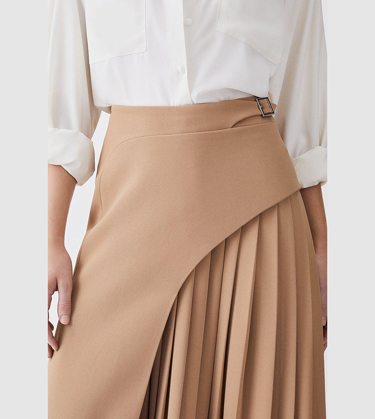 Buckle Detail Pleated Midi Skirt