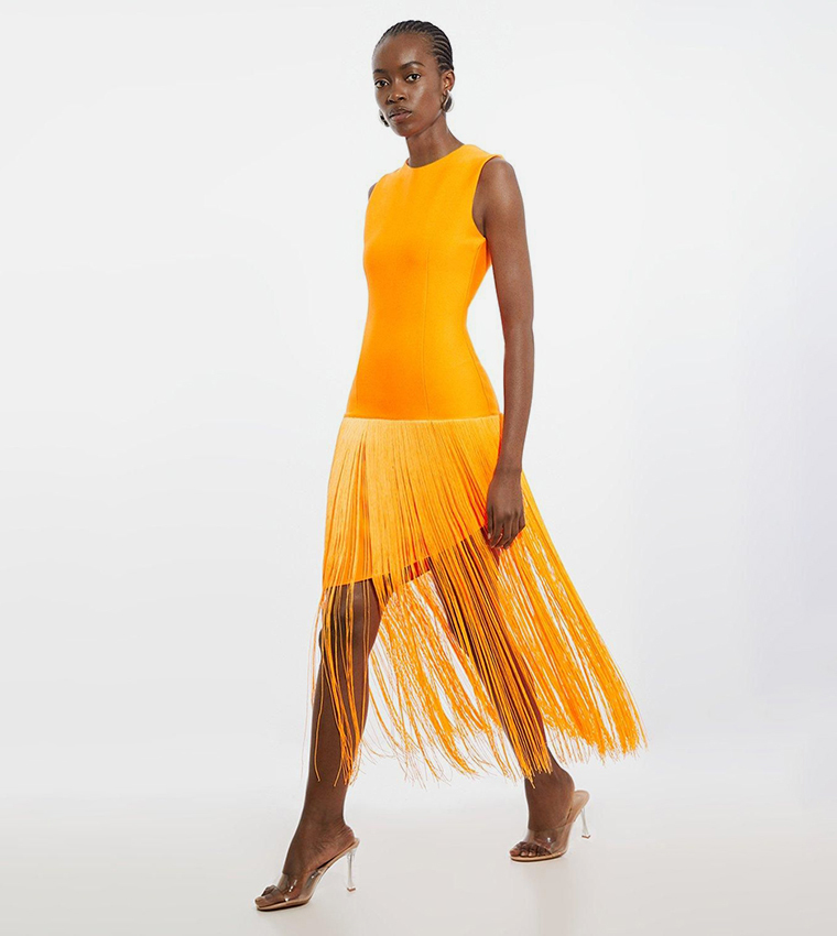 Figure Form Bandage Tassel Hem Knitted Dress