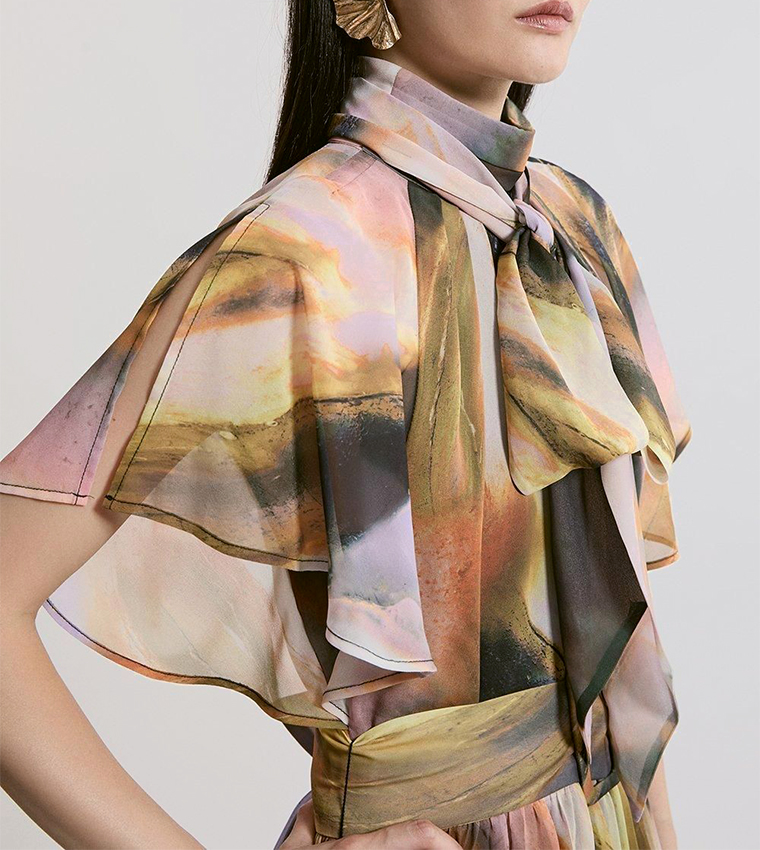 فستان ميدي بحزام 