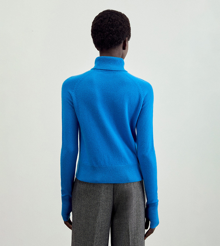 Cashmere Turtle Neck Sweater