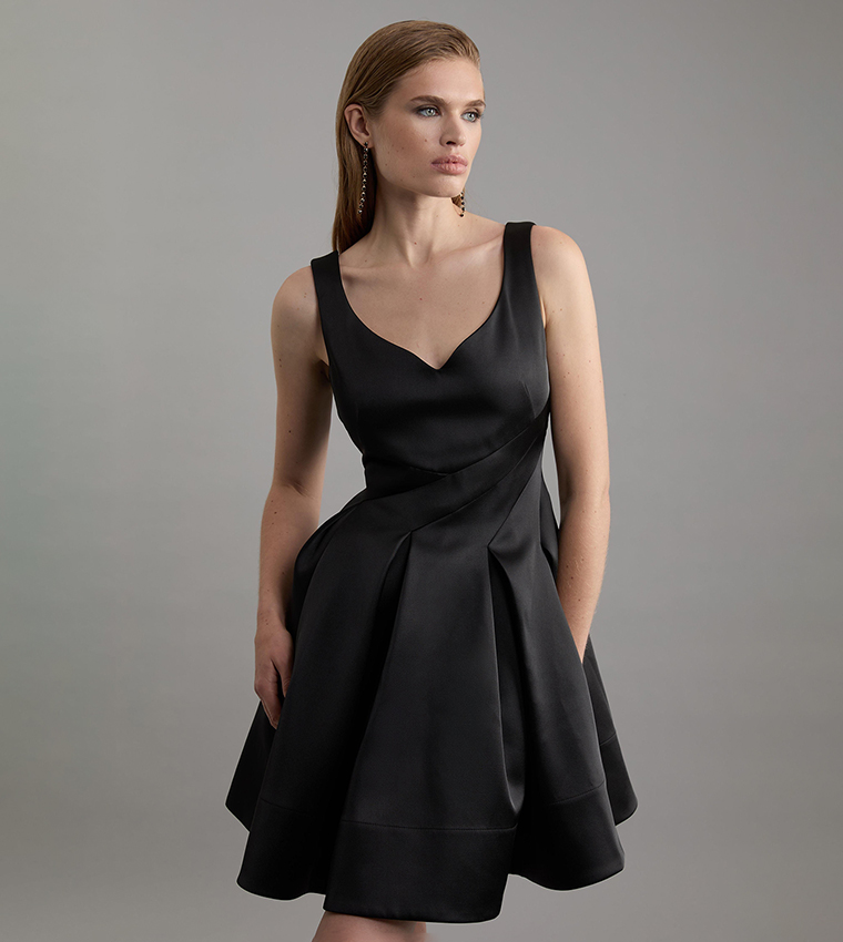 Buy Karen Millen Structured Viscose Satin Tailored Prom Mini Dress In Black | 6thstreet Qatar Buy Karen Millen Structured Viscose Satin Tailored Prom Mini Dress In Black | 6thstreet Qatar