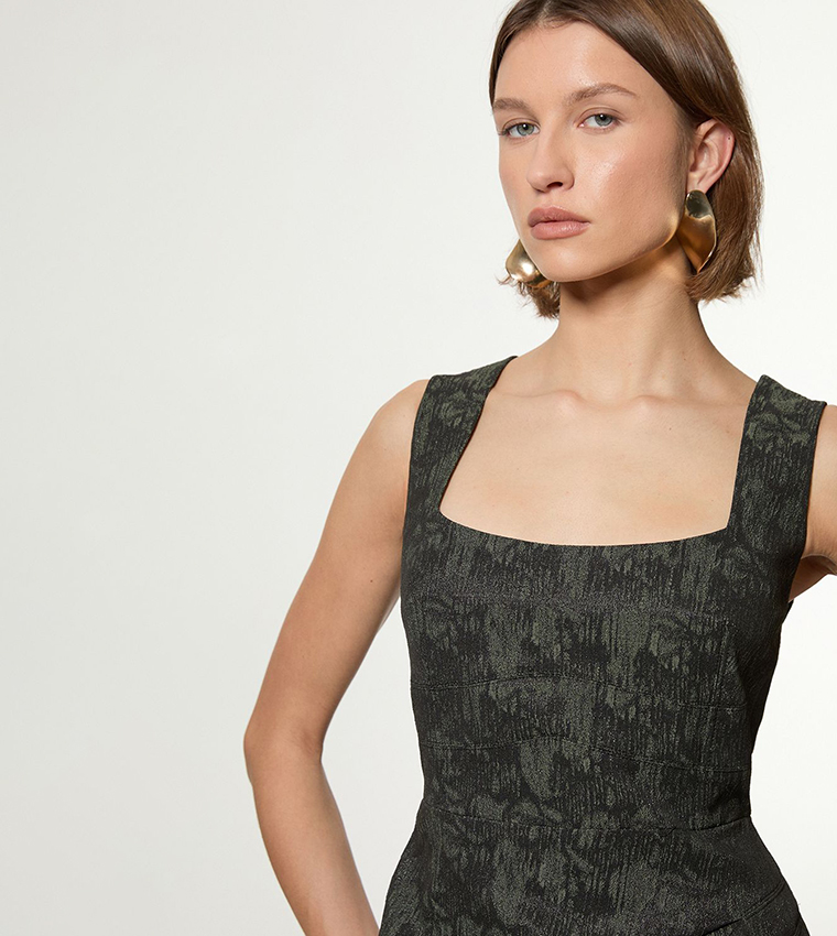 Petite Jacquard Ruffle Strappy Tailored Maxi Dress