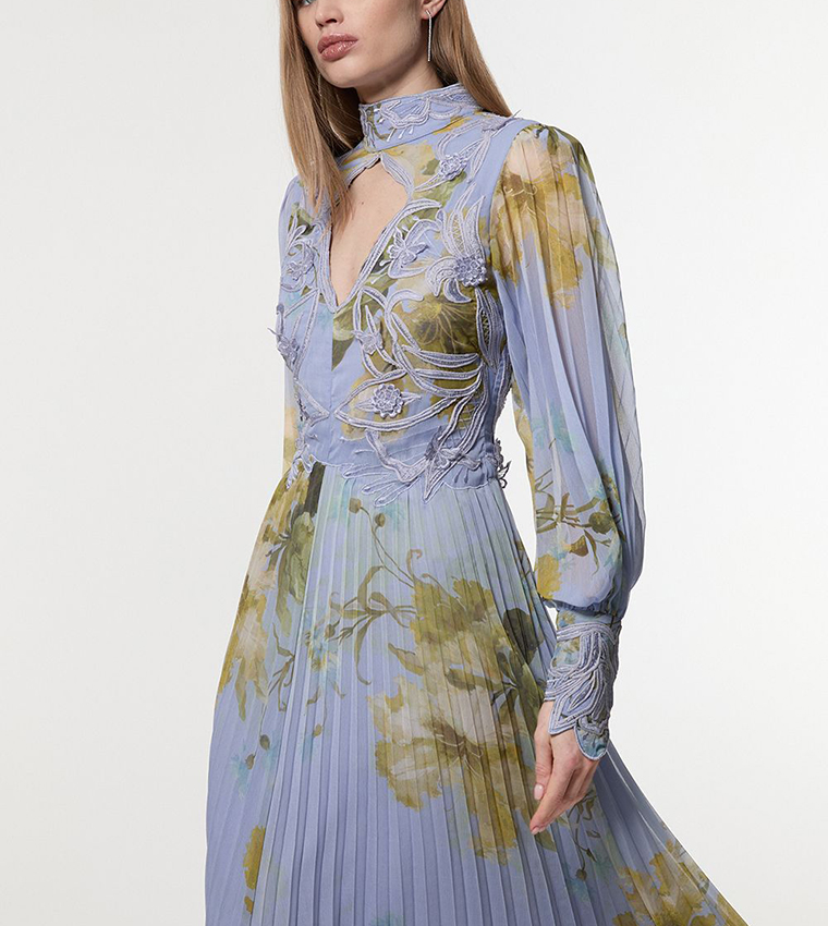 Petite Floral Applique Lace Pleated Woven Maxi Dress