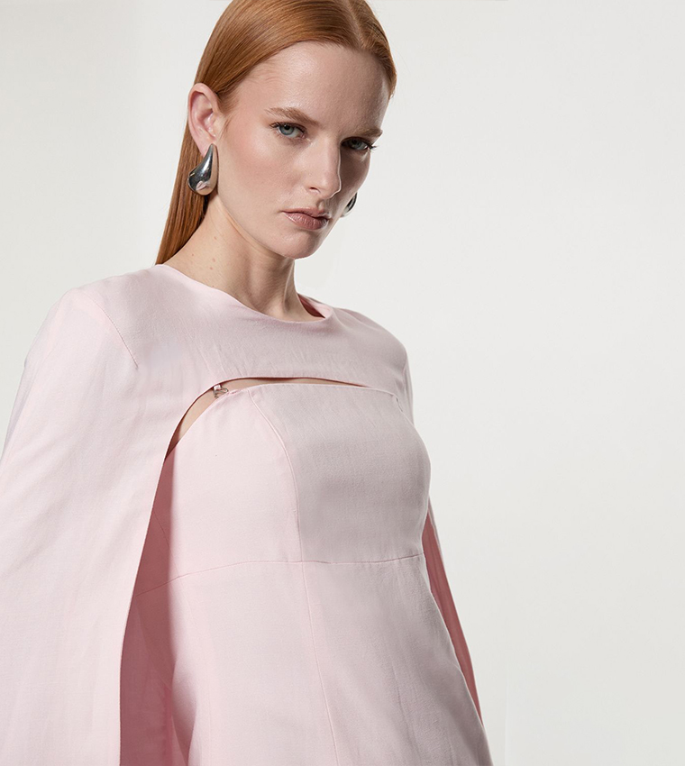 فستان ميدي كتان بقصة كاب