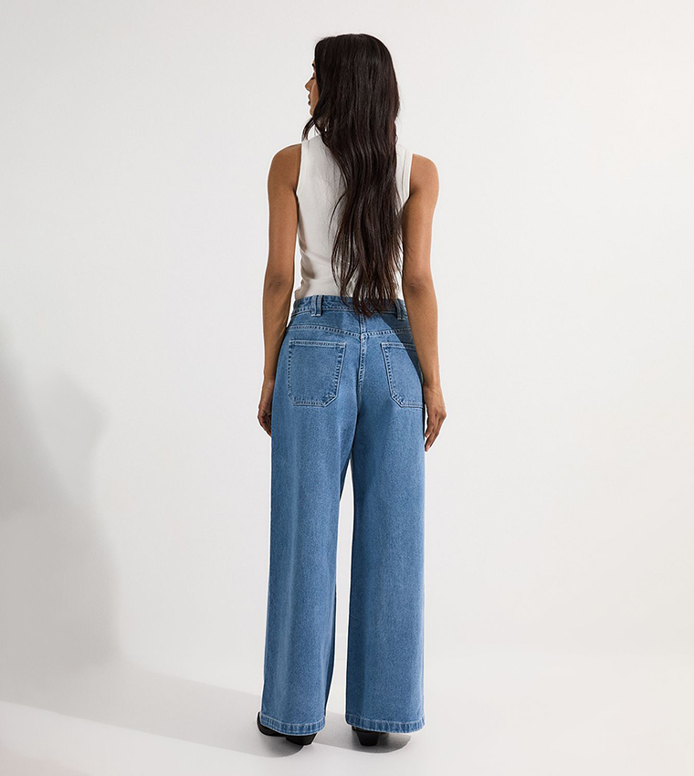 Soft Washed Wide Leg Jeans