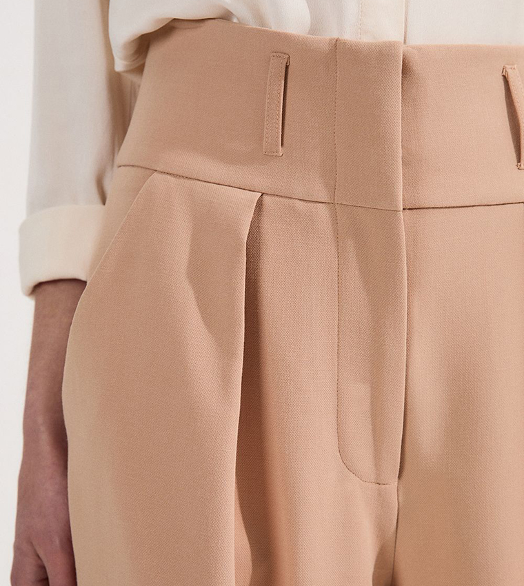 بنطال واسع بخصر عالي للمقاسات الصغيرة 