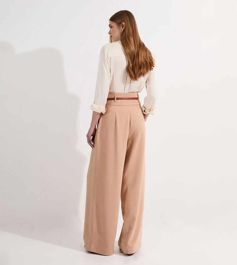 بنطال واسع بخصر عالي للمقاسات الصغيرة 