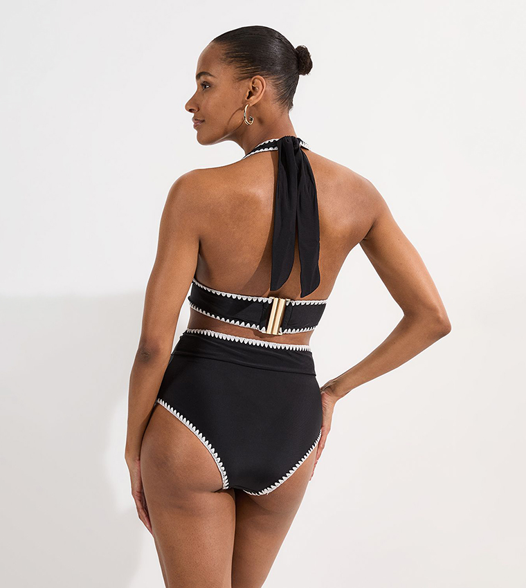 شورت بيكيني بخصر عالي