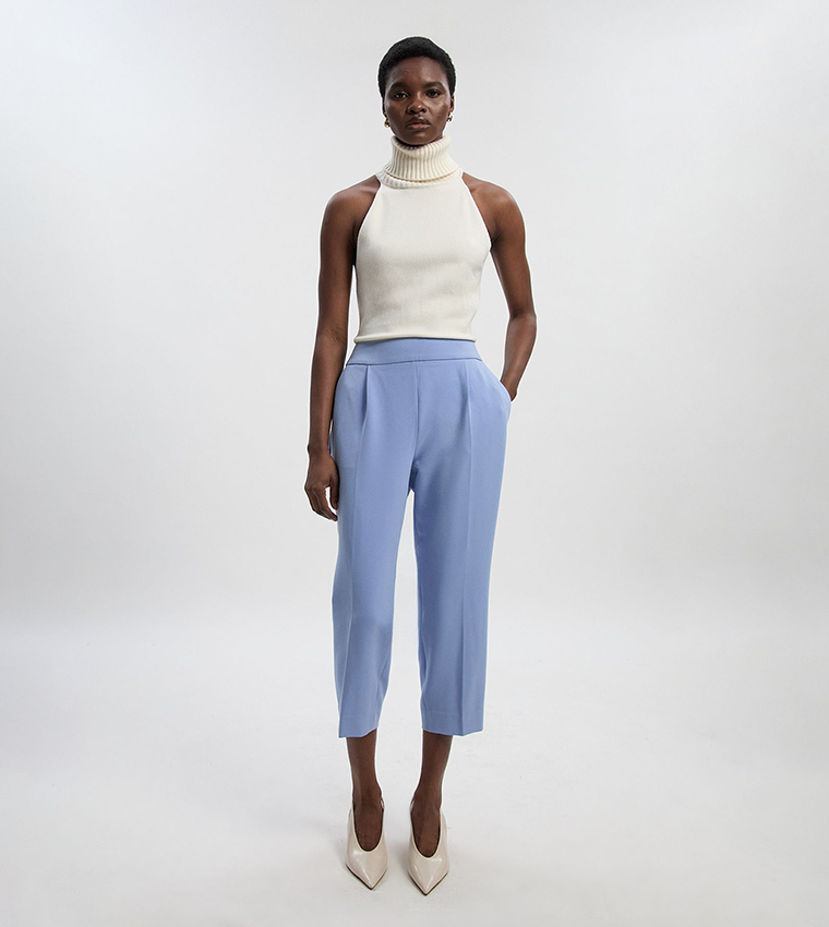 بنطال بقصة ضيقة وخصر عالي للمقاسات الصغيرة 