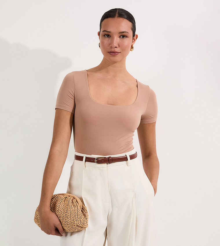 Contour Jersey Short Sleeves Scoop Neck Top