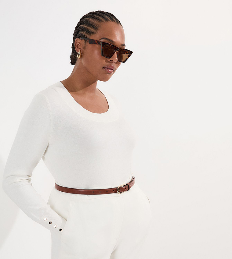 Curve Long Sleeves Scoop Neck Knitted Top
