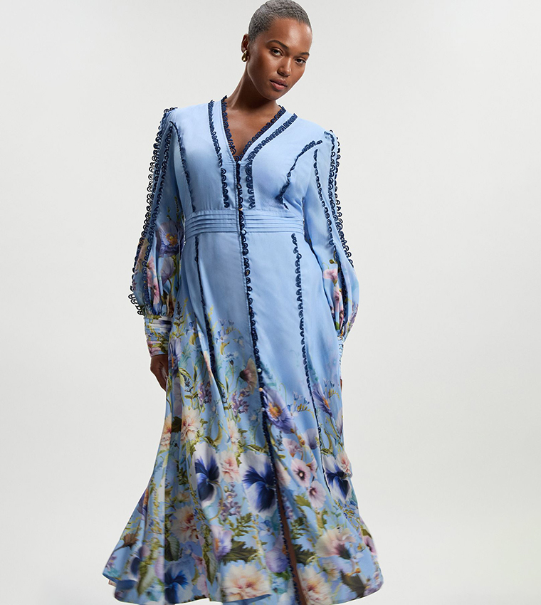 Curve Trailing Floral Patterned V-Neck Maxi Dress