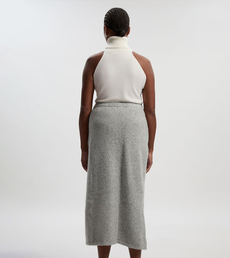 تنورة ميدي صوف للمقاسات الكبيرة 