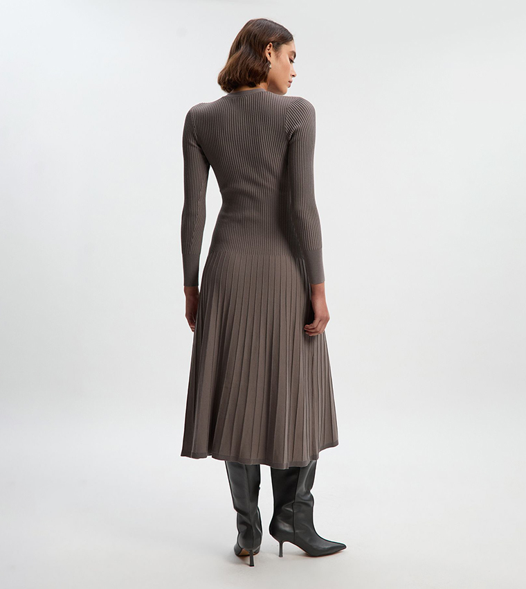 Rib Knit Trim Detail Flared Midi Dress