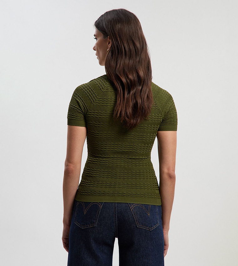 توب محبوك كم طويل 