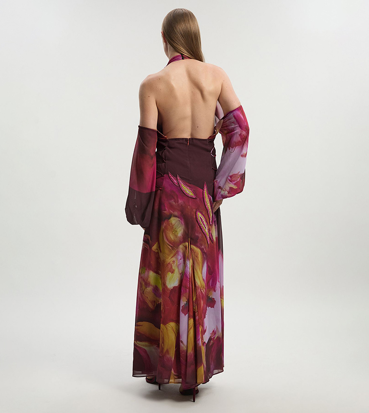 فستان ماكسي بأكتاف مكشوفة للمقاسات الصغيرة 