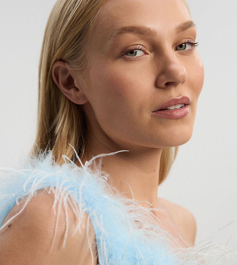 Feather Figure Form Bandage Knit Maxi Dress