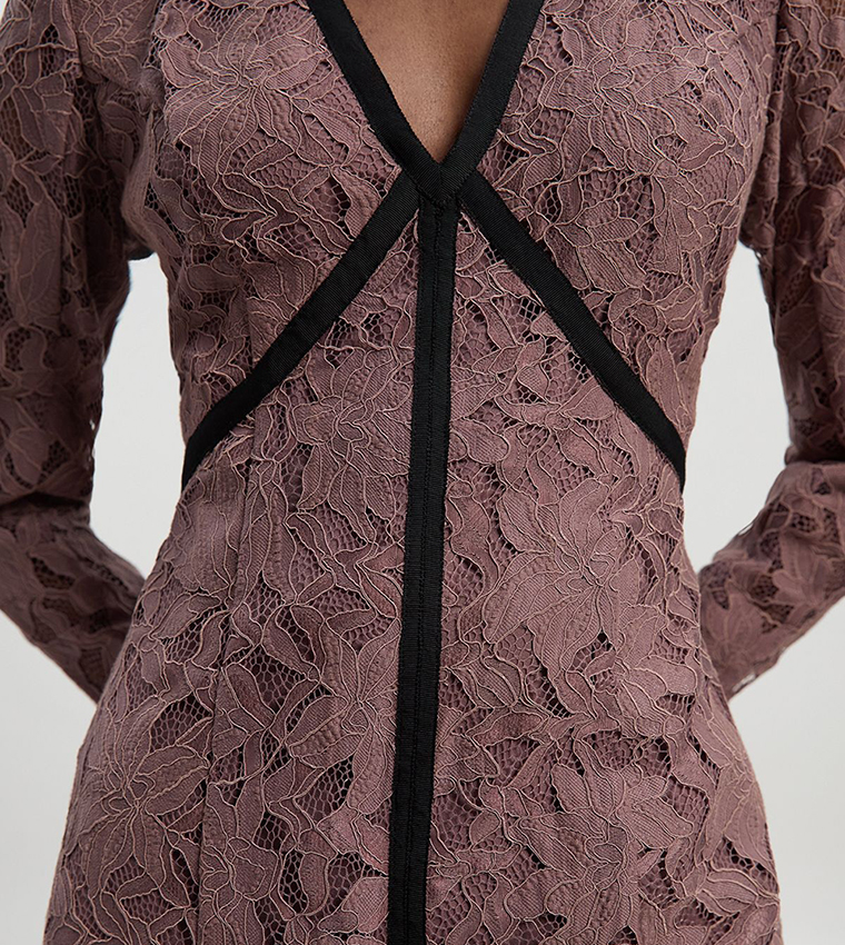 Lace with Taping Long Sleeves Woven Maxi Dress