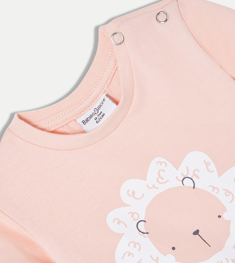 Graphic Print Short Sleeves T-Shirt