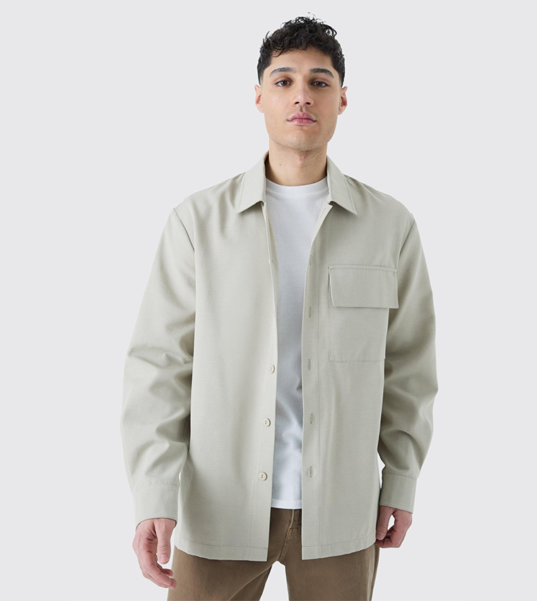 قميص بأكمام طويلة 