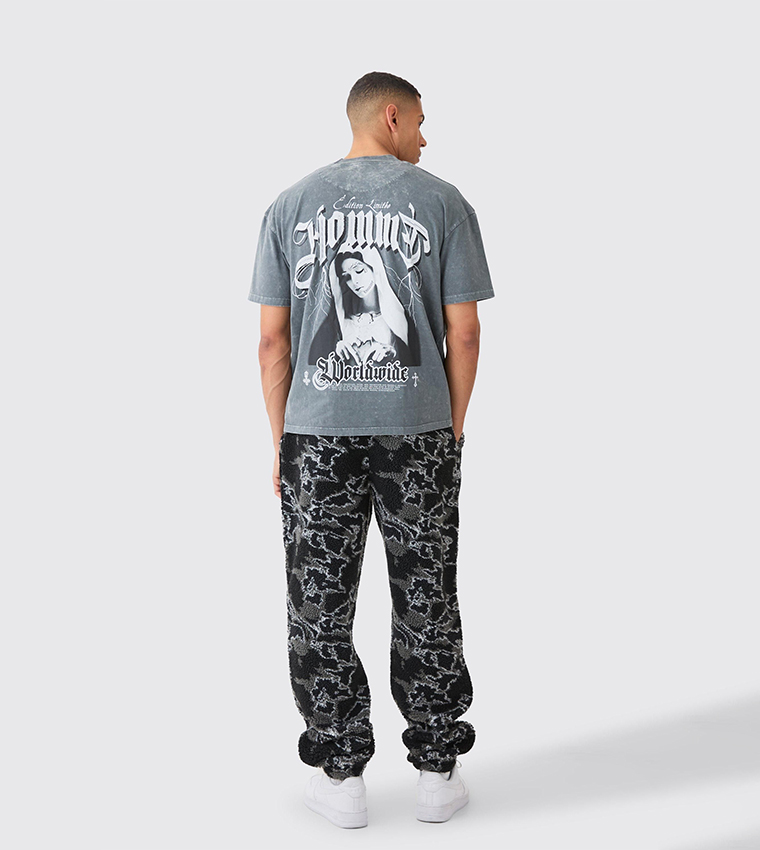 جوغر اوفرسايز بطبعة 