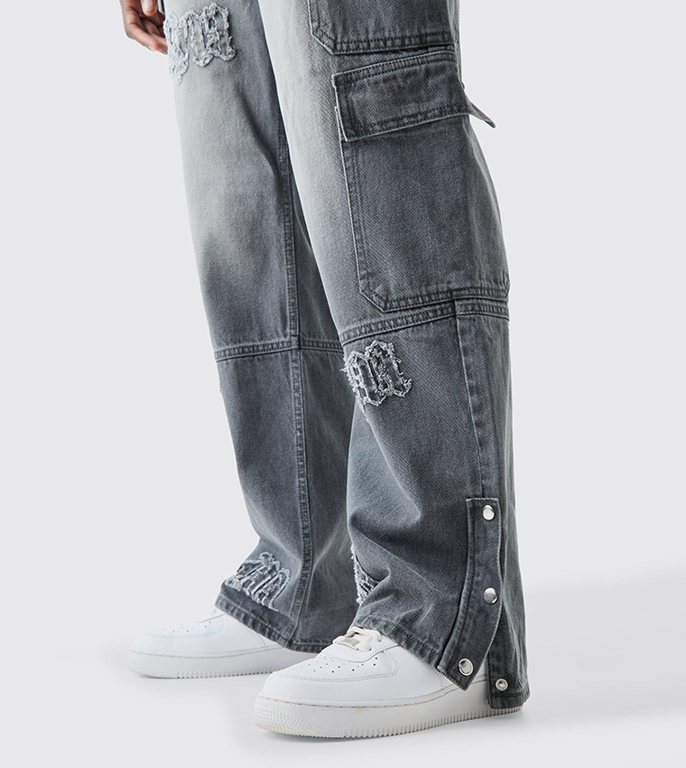 Rigid Bm Appliqued Multi Pocket Cargo Baggy Jeans